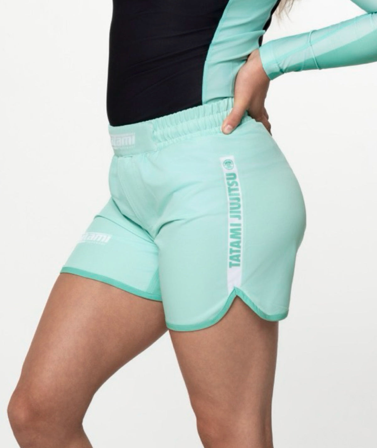 Ladies Contrast High Cut Shorts - Mint