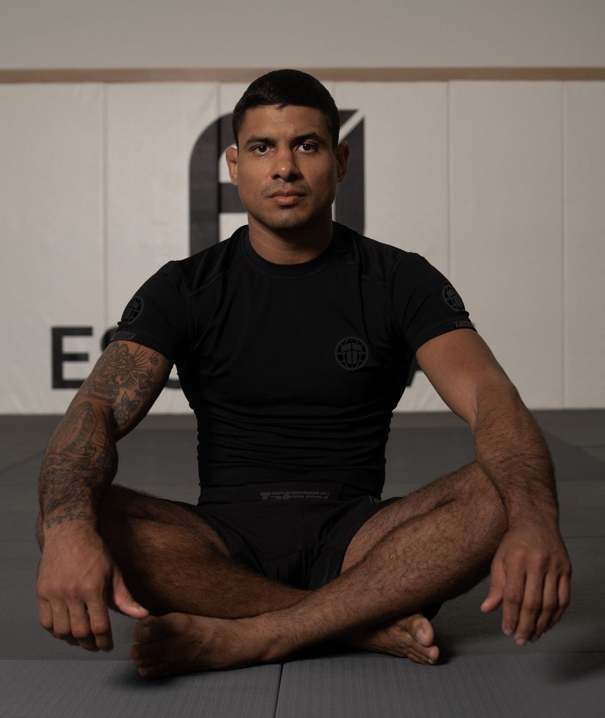 Tatami Pro Rash Guard - Black on Black