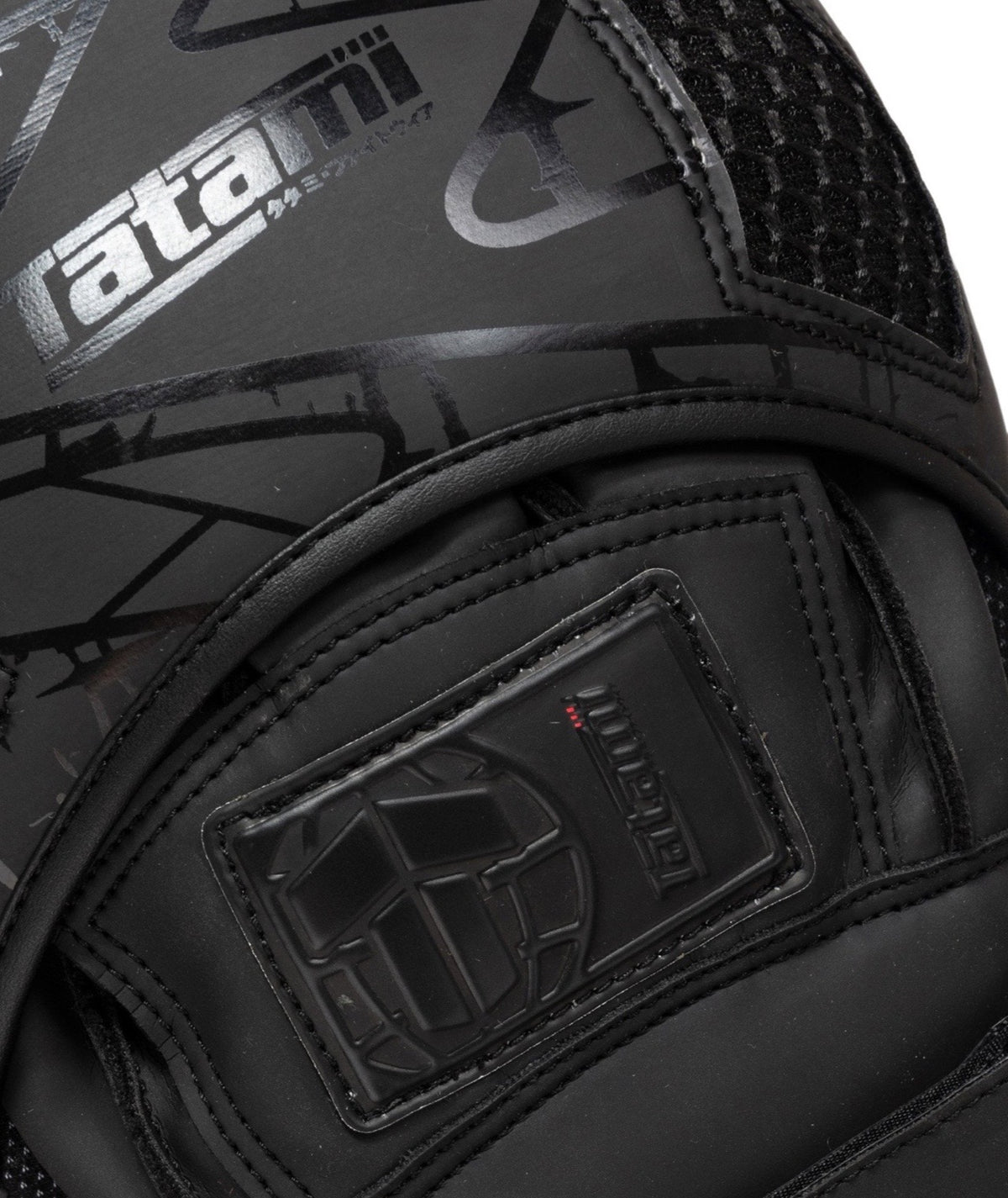 Obsidian Focus Mitt